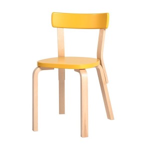 Silla infantil 69 abedul lacado amarillo de Artek