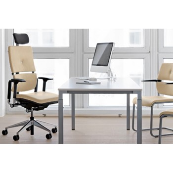 Si prega di sedia da lavoro con poggiatesta Steelcase Si prega di sedia da lavoro con poggiatesta Steelcase