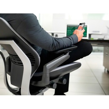Sedia Gesture senza rivestimento Steelcaseschienale Sedia Gesture senza rivestimento Steelcaseschienale