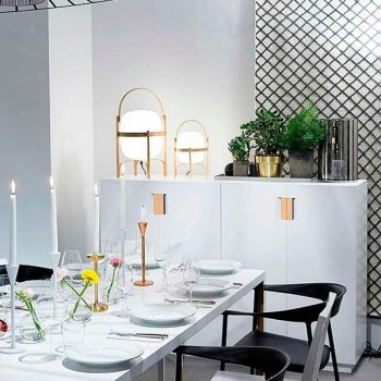 Lámpara Cesta Santa y Cole en el salón comedor Lámpara Cesta Santa y Cole en el salón comedor