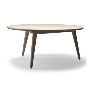 Comprar mesa CH008  diámetro 88 cm de Carl Hansen. Disponible en Moisés showroom