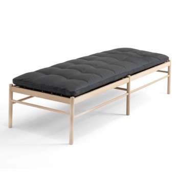 diván OW150 piel gris antracita de Carl Hansen. Disponible en Moisés showroom