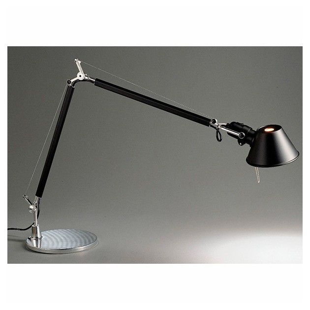 lámpara de sobremesa Tolomeo negra Artemide.