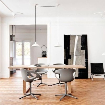 Mesa fixa de ensaio por Fritz Hansen