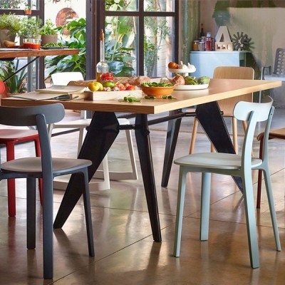 restaurante con sillas All plastic chair Vitra restaurante con sillas All plastic chair Vitra