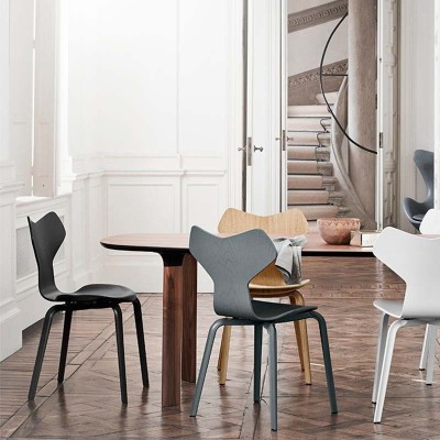 Silla Grand Prix fresno tintado de Fritz Hansen Silla Grand Prix fresno tintado de Fritz Hansen