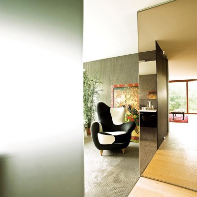Los Muebles Amorosos Alessandra B&W - Moroso Los Muebles Amorosos Alessandra B&W - Moroso