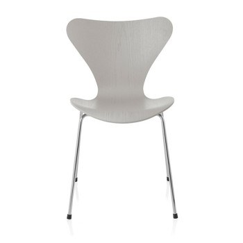 Sedia Serie 7 in frassino tinto Fritz Hansen Sedia Serie 7 in frassino tinto Fritz Hansen