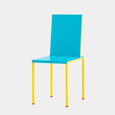 Primula silla Memphis Milano frente Primula silla Memphis Milano frente