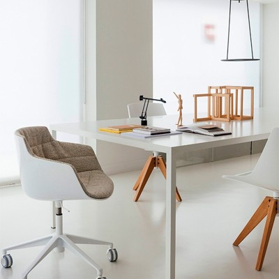 Tavola tesa di MDF Italia Tavola tesa di MDF Italia