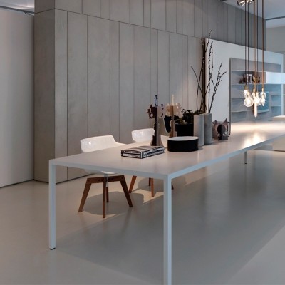 Tavola tesa di MDF Italia Tavola tesa di MDF Italia