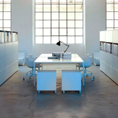 Tavola tesa di MDF Italia Tavola tesa di MDF Italia