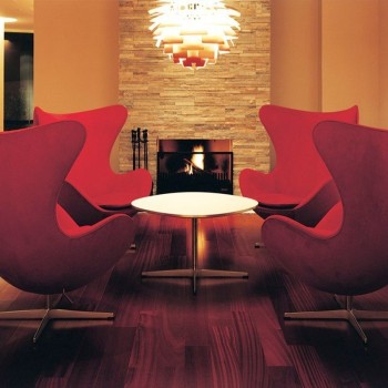 Mesa Supercircular Fritz Hansen ambiente 2 Mesa Supercircular Fritz Hansen ambiente 2