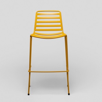 Taburete Street de Enea en Moises Showroom Taburete Street de Enea en Moises Showroom