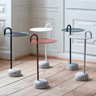 Mesa auxiliar Bowler de HAY en Moises Showroom Mesa auxiliar Bowler de HAY en Moises Showroom