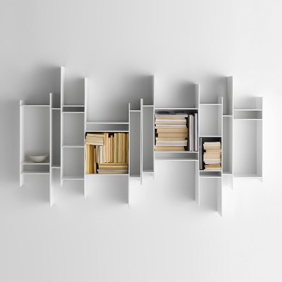 Estantería de pared Randomito de MDF Italia en Moises Showroom Estantería de pared Randomito de MDF Italia en Moises Showroom