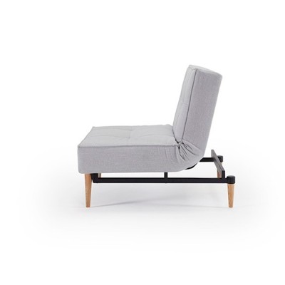 Poltrona Splitback con gambe in legno Innovazione Poltrona Splitback con gambe in legno Innovazione