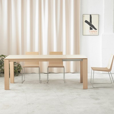 IRU extendable table by Ondarreta IRU extendable table by Ondarreta