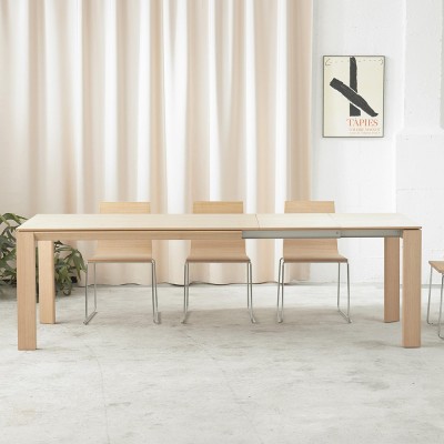 IRU extendable table by Ondarreta IRU extendable table by Ondarreta