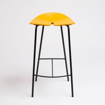 Taburete ANT de Ondarreta en Moises Showroom Taburete ANT de Ondarreta en Moises Showroom