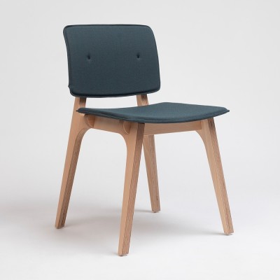 Silla Mikado tapizada en Moises Showroom Silla Mikado tapizada en Moises Showroom