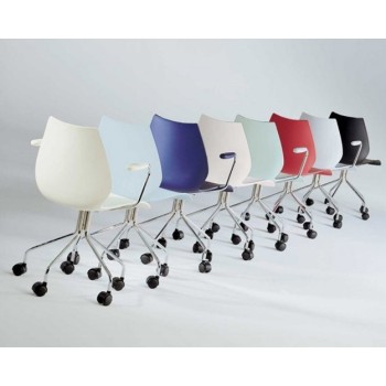 silla Maui con ruedas y brazos Kartell silla Maui con ruedas y brazos Kartell