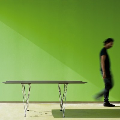 Mesa Table B Steel de BD Barcelona en Moises Showroom