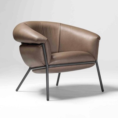 Butaca Grasso de BD Barcelona en Moises Showroom Butaca Grasso de BD Barcelona en Moises Showroom