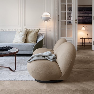 Revers sofa by Gubi Revers sofa by Gubi