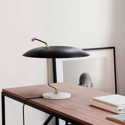 Lampe de table Modèle 537 Astep Lampe de table Modèle 537 Astep