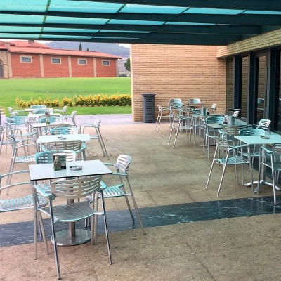 Cadeira externaIndecasa Toledo em alumínio Cadeira externaIndecasa Toledo em alumínio