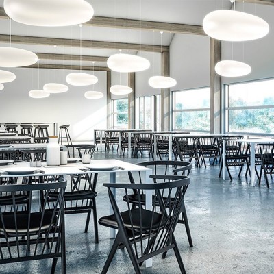 Comedor con Lámpara de suspensión avion de la marca fritz hansen Comedor con Lámpara de suspensión avion de la marca fritz hansen