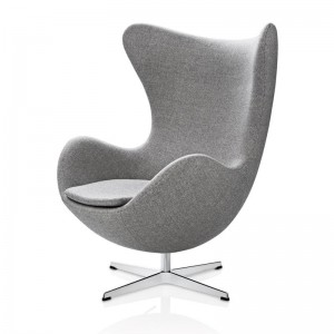 Sillón Egg gris de Fritz Hansen en Moises Showroom