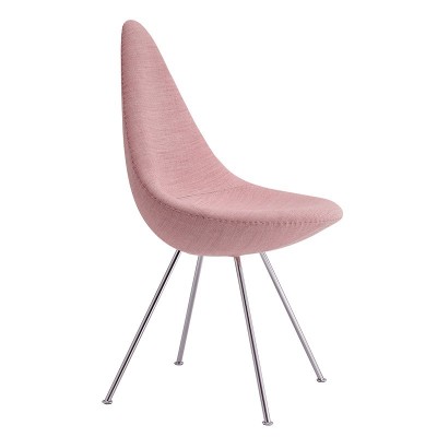 Silla Drop tapizada de Fritz Hansen en Moises Showroom 1 Silla Drop tapizada de Fritz Hansen en Moises Showroom 1