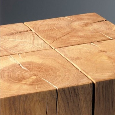 detalle Mesita st04 Backenzahn en roble marca e15. Disponible en Moisés Showroom detalle Mesita st04 Backenzahn en roble marca e15. Disponible en Moisés Showroom