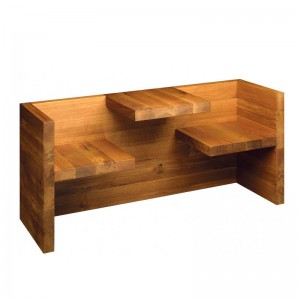 Mesa-banco Tafel en roble aceitado de E15. Disponible en Moisés showroom