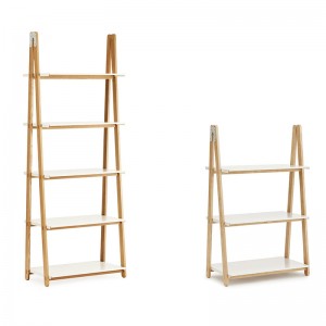 colección Estanterías One Step Up Bookcase alta color blanco de Normann Copenhagen