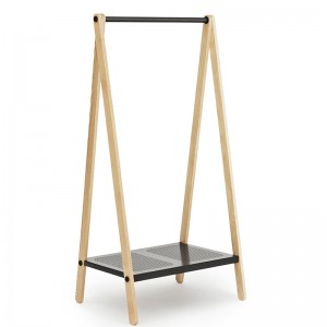 Toj Clothes Rack pequeña color negro de Normann Copenhagen