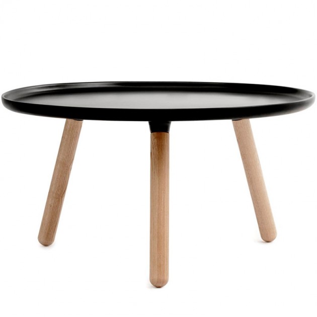 Mesa grande Tablo color negro patas fresno de Normann Copenhagen.