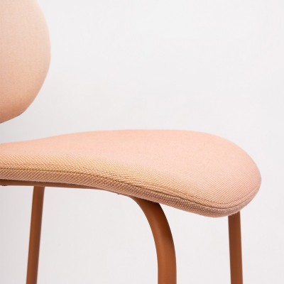 Detalle asiento Hari de Ondarreta en Moises Showroom Detalle asiento Hari de Ondarreta en Moises Showroom