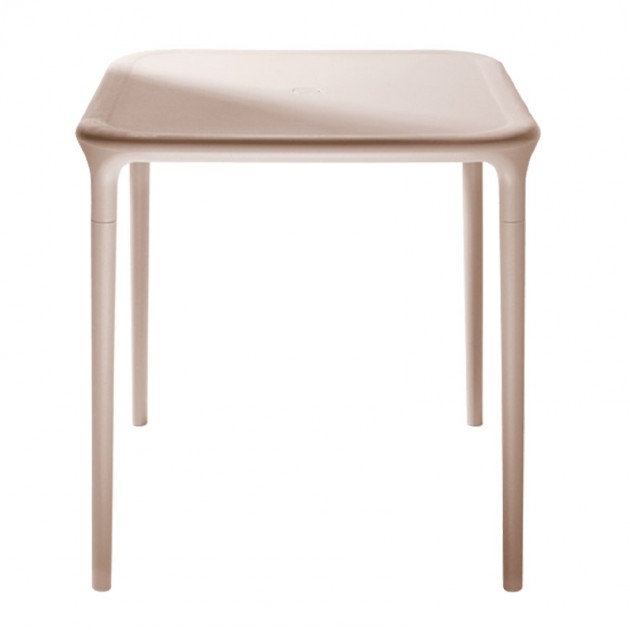 Mesa cuadrada Air de Magis beige