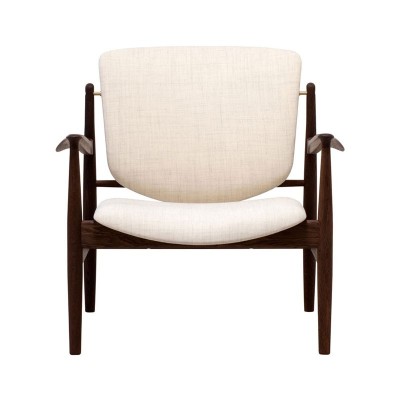 Butaca France Chair roble ahumado de Finn Juhl en Moises Showroom Butaca France Chair roble ahumado de Finn Juhl en Moises Showroom