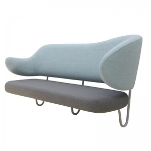 Wall sofa de House of Finn Juhl en Moises Showroom