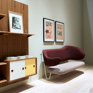 Wall sofa de House of Finn Juhl en Moises Showroom