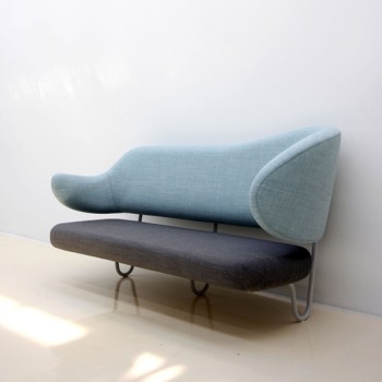 Wall sofa de House of Finn Juhl en Moises Showroom Wall sofa de House of Finn Juhl en Moises Showroom