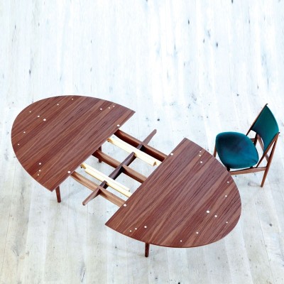 Table en Argent par House of Finn Juhl Table en Argent par House of Finn Juhl