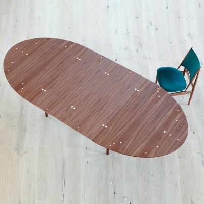 Mesa Silver Table de House of Finn Juhl Mesa Silver Table de House of Finn Juhl