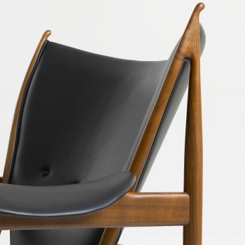 Chieftain chair de Finn Juhl tapizado piel madera nogal en Moises Showroom