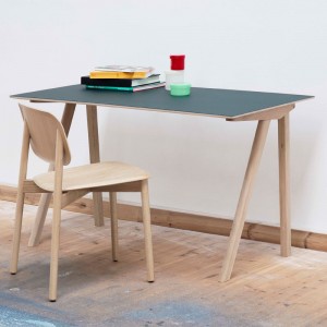 Mesa de escritorio Copenhague CPH 90 Desk de HAY en Moises Showroom