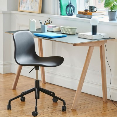 Mesa de escritorio Copenhague CPH 90 Desk de HAY en Moises Showroom Mesa de escritorio Copenhague CPH 90 Desk de HAY en Moises Showroom